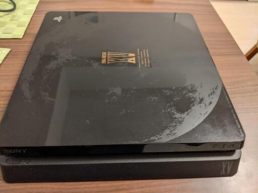 PS4（FF15限定モデル）