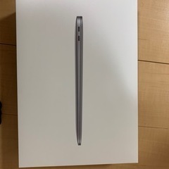 【美品】2021年式　macbook air M1チップ