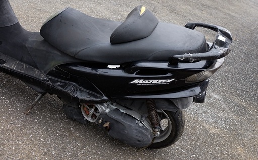 YAMAHA ヤマハ マジェスティ 125  ジャンクです。書類・キー２本。千葉から YAMAHA ヤマハ マジェスティ 125 ジャンクです。書類・キー2本。千葉