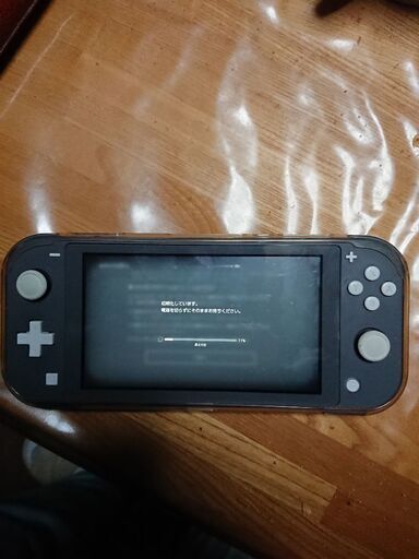 中古  ニンテンドースイッチライト本体