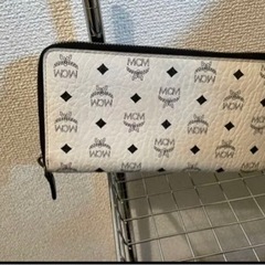 MCM 白　長財布