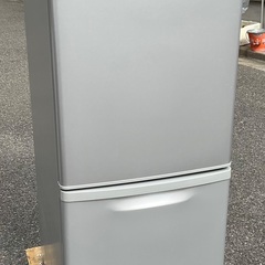 【RKGRE-823】特価！Panasonic/138L 2ドア冷凍冷蔵庫/NR-B14AW-S/中古品/2017年製/当社より近隣無料配達！
