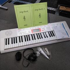 CASIO 電子キーボード　LK-123 17年製