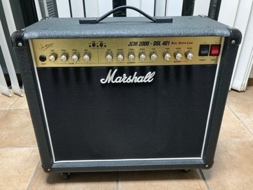 生産終了モデル！！　Marshall JCM2000-DSL401ギターアンプ