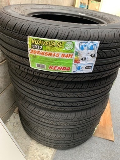 タイヤ　205/65R45-94H