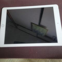 iPad第6世代  32GB シルバー 中古