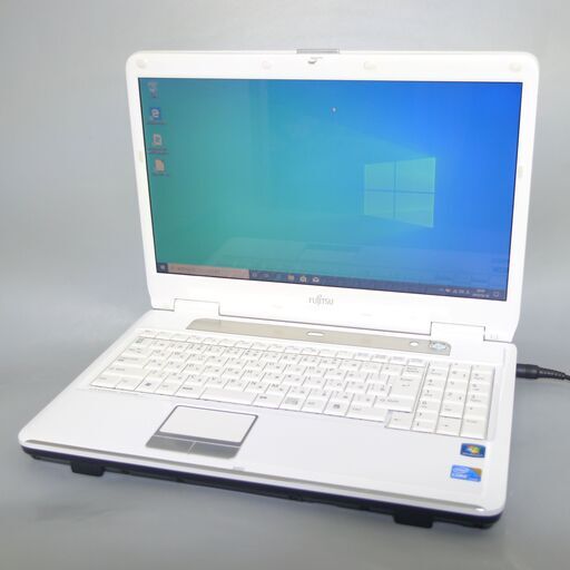 大容量HDD-640GB Wi-Fi有 ホワイト ノートパソコン 15.6型 富士通