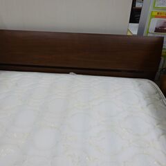 シモンズ/グランツ　レッグタイプダブルベッド　ゴールデンバリュー【愛品倶楽部柏店】