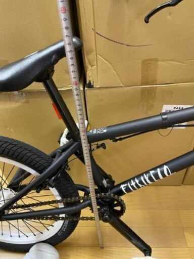 こちらのBMXは室内保管してますので状態は綺麗です
