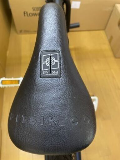 こちらのBMXは室内保管してますので状態は綺麗です