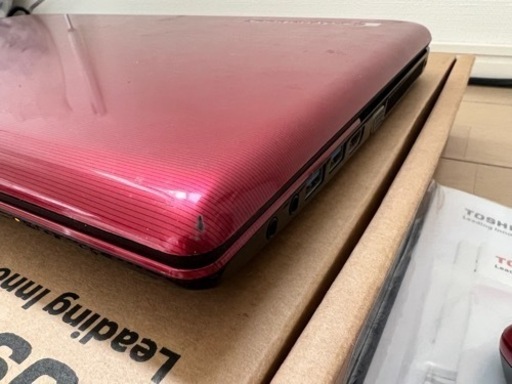 TOSHIBA dynabook T653 / 57JR