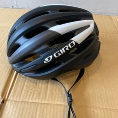 美品　GIRO ジロ　スポーツヘルメット　ロードバイク　クロスバ...