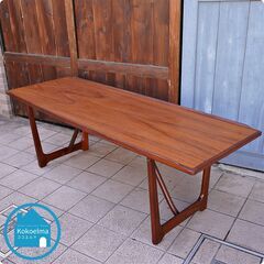 デンマーク製のチーク材を使用したリビングテーブルです。北欧家具らしいシンプルなデザインのヴィンテージコーヒーテーブル。スッキリとしたデザインがインテリアを優しい雰囲気に♪CB229