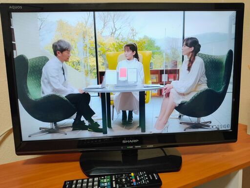 液晶テレビ　中古美品　24インチＶ型ワイド　AQUOS LC-24K20（2015年製）