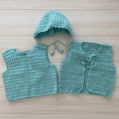 赤ちゃん　服　ハンドメイド　手編み　編み物