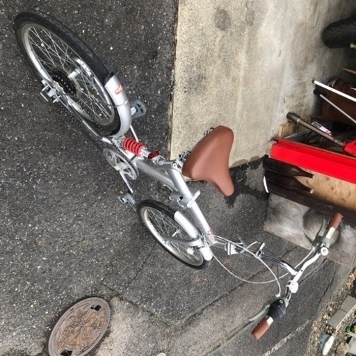 折り畳み自転車　ショック付き　6速ギア　自転車