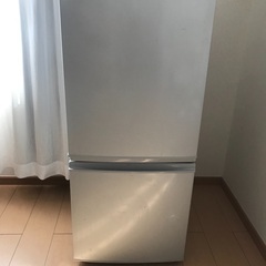 シャープ　ノンフロン冷凍冷蔵庫　137L