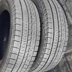 ブリヂストンスタッドBLIZZAK
185/65R15　2本