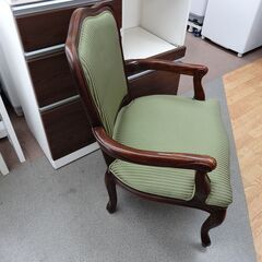 ケントハウス アームチェア 猫脚 幅60㎝ 椅子 クラシック調 ワイド座面 