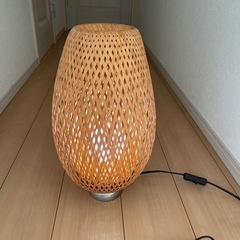 IKEAテーブルランプ竹
