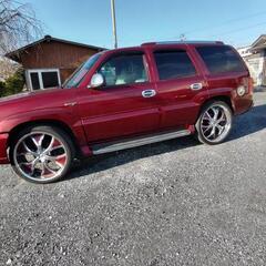 02 エスカレード