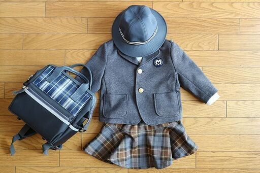 アソカ幼稚園　女児制服