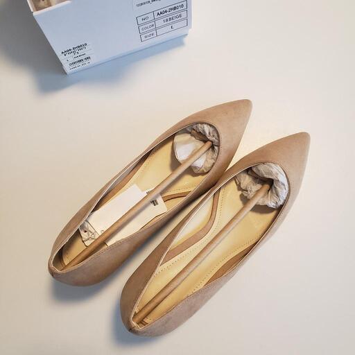 旬カラー【新品未使用‼️】URBAN RESEARCH　パンプス　ベージュ　5㎝