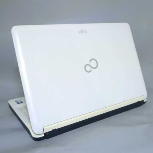 即使用可能 WiFi有 ノートパソコン 15.6型 FUJITSU 富士通 AH42/C 良品 