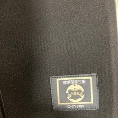 中学校の制服（学ラン上下、ズボンは夏用と冬用）セットで20,000円