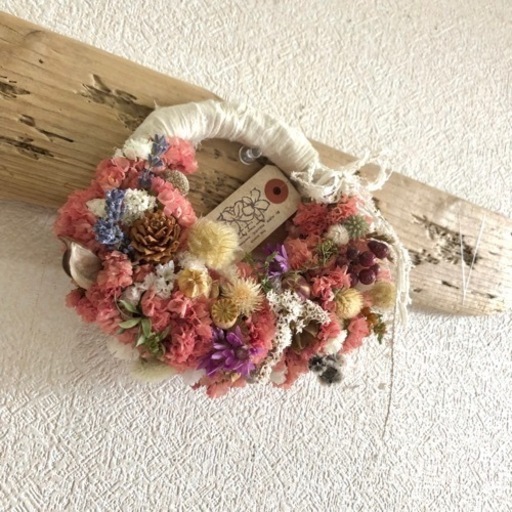 スターチスと花々と木ノ実のリース