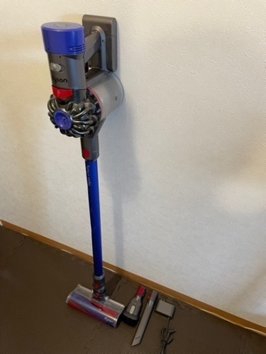 ダイソン dyson V7 fluffy SV11 コードレス掃除機