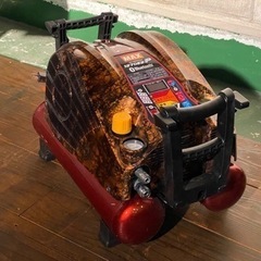 使用時間僅かの美品！】MAX エアコンプレッサー 常圧 1270E2P 使用時間