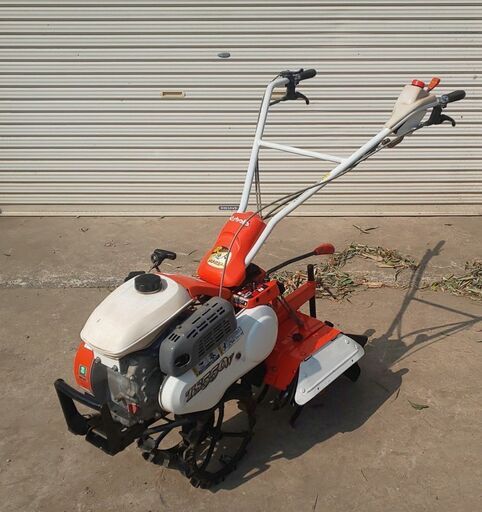 鹿児島発　クボタ　4.3馬力 ガソリンエンジン二輪管理機 TS550Wです。ラグタイヤ