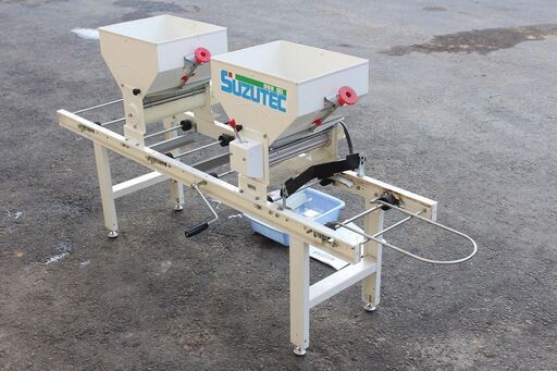 SOLD OUT】スズテック 播種機 G63 手動式 2連 ハンドル 手回し 【清掃