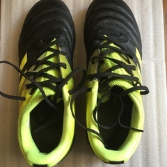 adidas トレシュー 22.5㎝