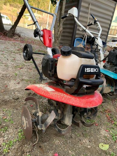 イセキ VAC2450 小型耕運機 小型管理機 1.4kw 中古品 4サイクルエンジン VAC2450専用 畝上げセット (ワンタッチ培土器＋スパイク車輪付き)