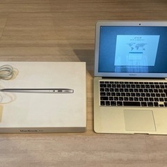 MacBook Air  13インチ　シルバー