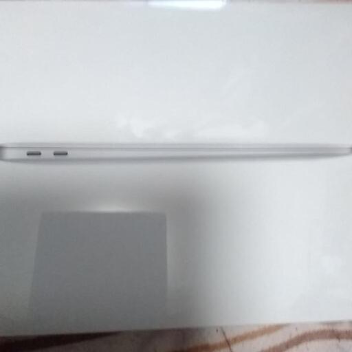 MacBookAir 新品未使用未開封です。