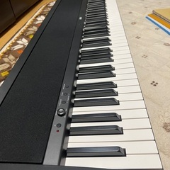 電子ピアノ（88鍵盤）