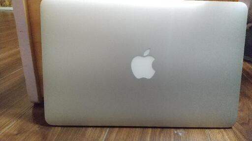 【更に値下げ】MacBook Air(11インチ,Early2014)