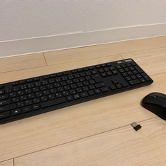 ノートパソコンスタンド　マウス　キーボード
