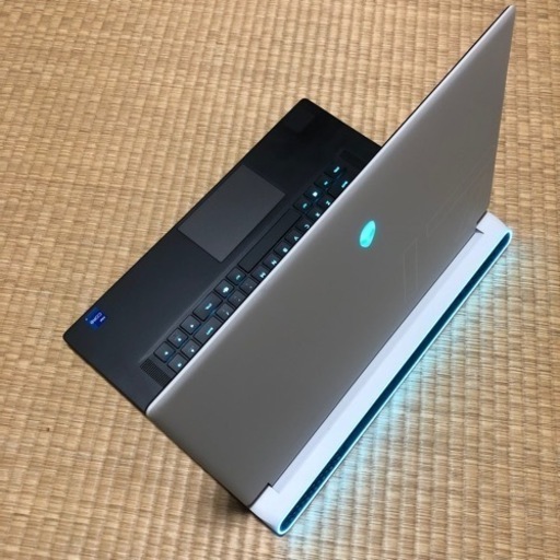 Alienware 17 R4 SSD 乗る 1TB おまけ付