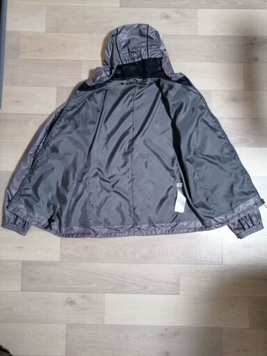 ユニクロ メンズ ウィンドブレーカー L ノブ 高根木戸のその他の中古 古着あげます 譲ります ジモティーで不用品の処分