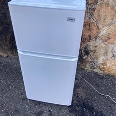 冷蔵庫　2015 使用可能　高さ約1m 幅約50cm