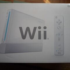任天堂　Wii 中古品　ほとんど使用はしていない