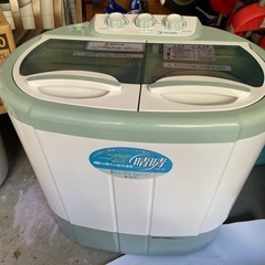 コンパクト2層洗濯機