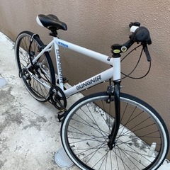 【ネット決済】自転車　クロスバイク　鍵、空気入れ付き