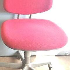 赤い椅子　オカムラ　業務用オフィスチェア