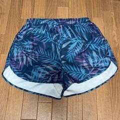 新品未使用　ショートパンツ　Sサイズ