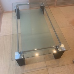 ニトリ　ガラステーブル　ローテーブル　価格変更しました